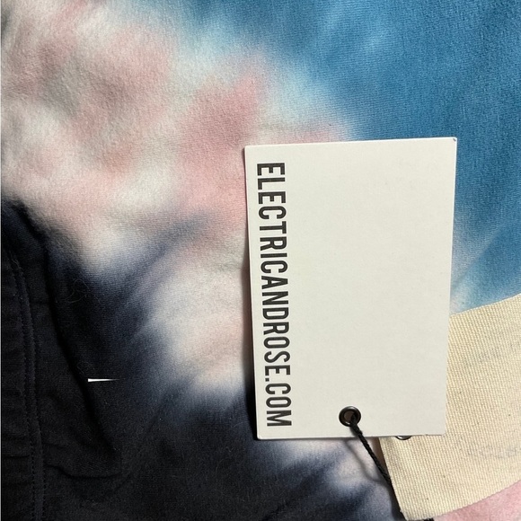 🔥 SALE - NWT Women’s Electric & Rose Tie Dye Sports Bra Top - Size XS - Picture 4 of 9